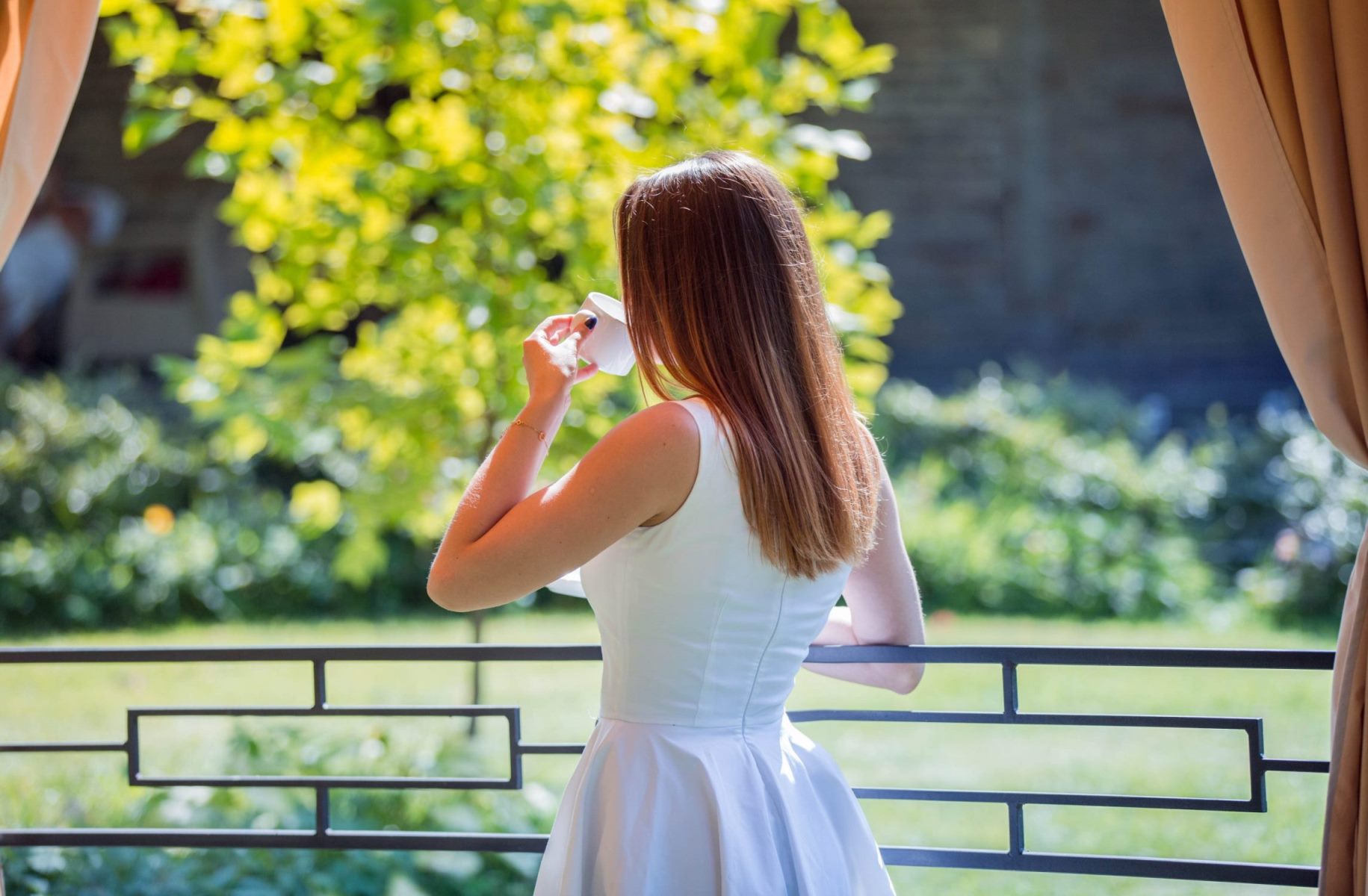 Café dans le parc du Manoir Spa