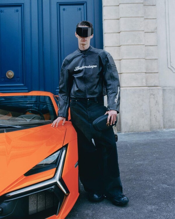 Campagne Balenciaga Lamborghini1