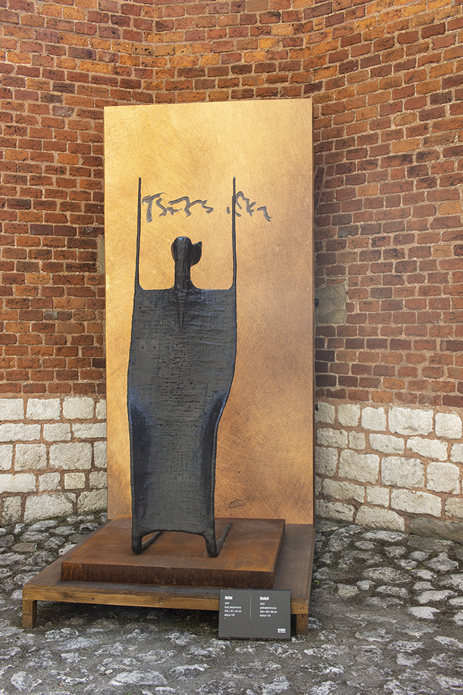 Beksinski. Sculptures Documentation04small