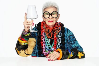 Vente aux enchères de souvenirs d'Iris Apfel