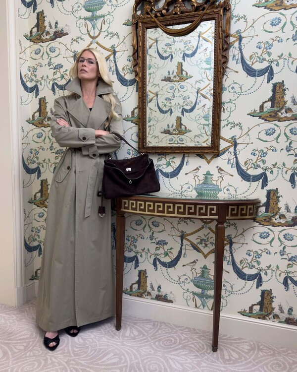 Campagne Balenciaga avec Claudia Schiffer6