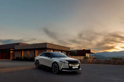 Ds N°8 SUV électrique haut de gamme avec 750 km d’autonomie et élégance française