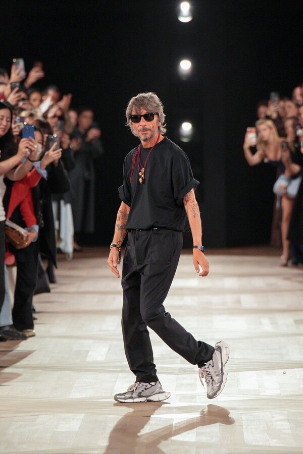 Pierpaolo Piccioli Balenciaga : du renouveau, mais est-ce vraiment le cas ?