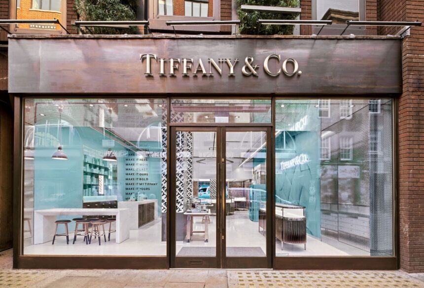 Tiffany est-il plus cher que Cartier