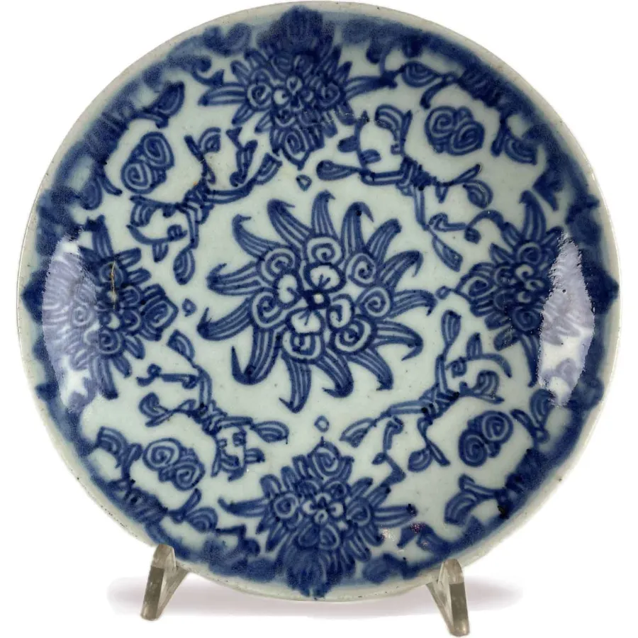 Assiettes en porcelaine1