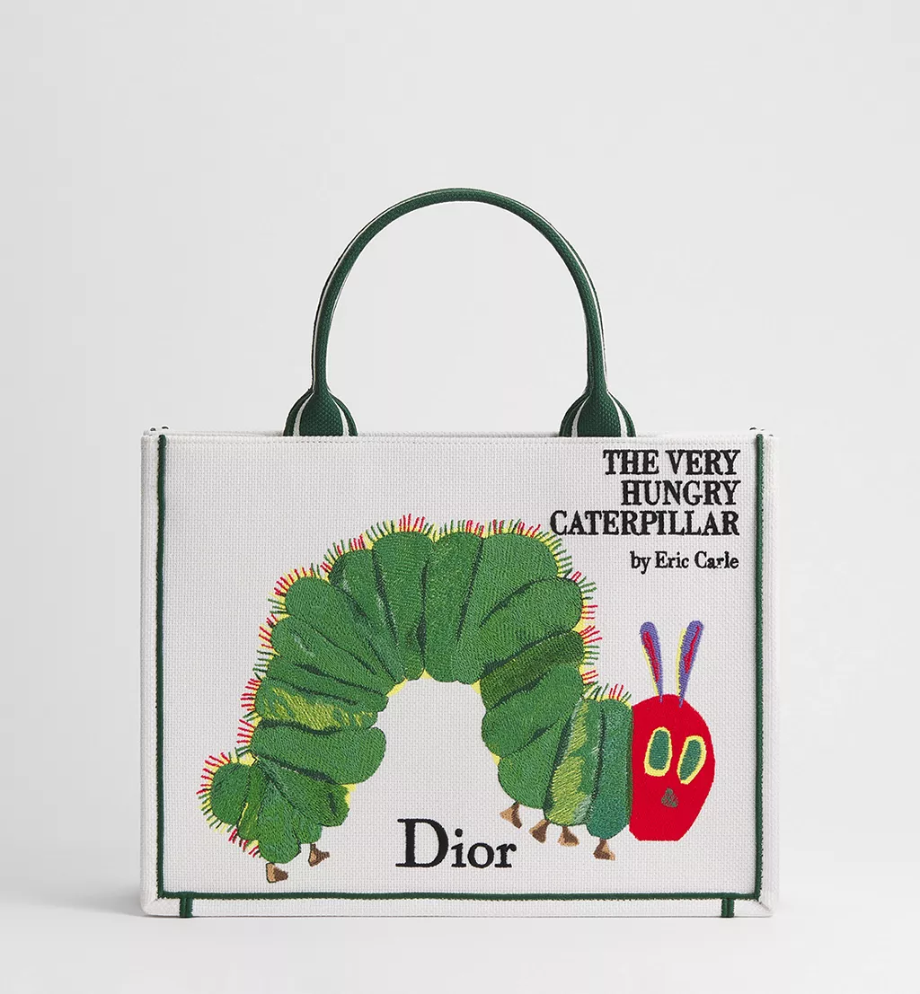 Dior Book Tote Quand le Livre Devient Mode